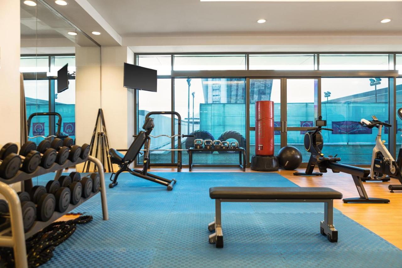 Crowne Plaza Riyadh - Rdc Hotel & Convention By Ihg Ngoại thất bức ảnh The gym at the InterContinental London The O2