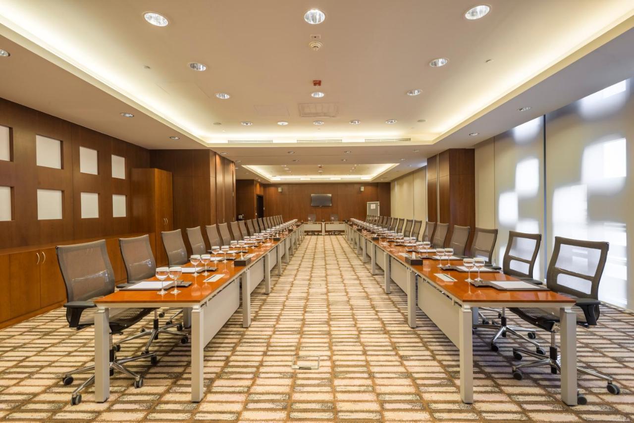 Crowne Plaza Riyadh - Rdc Hotel & Convention By Ihg Ngoại thất bức ảnh Meeting room