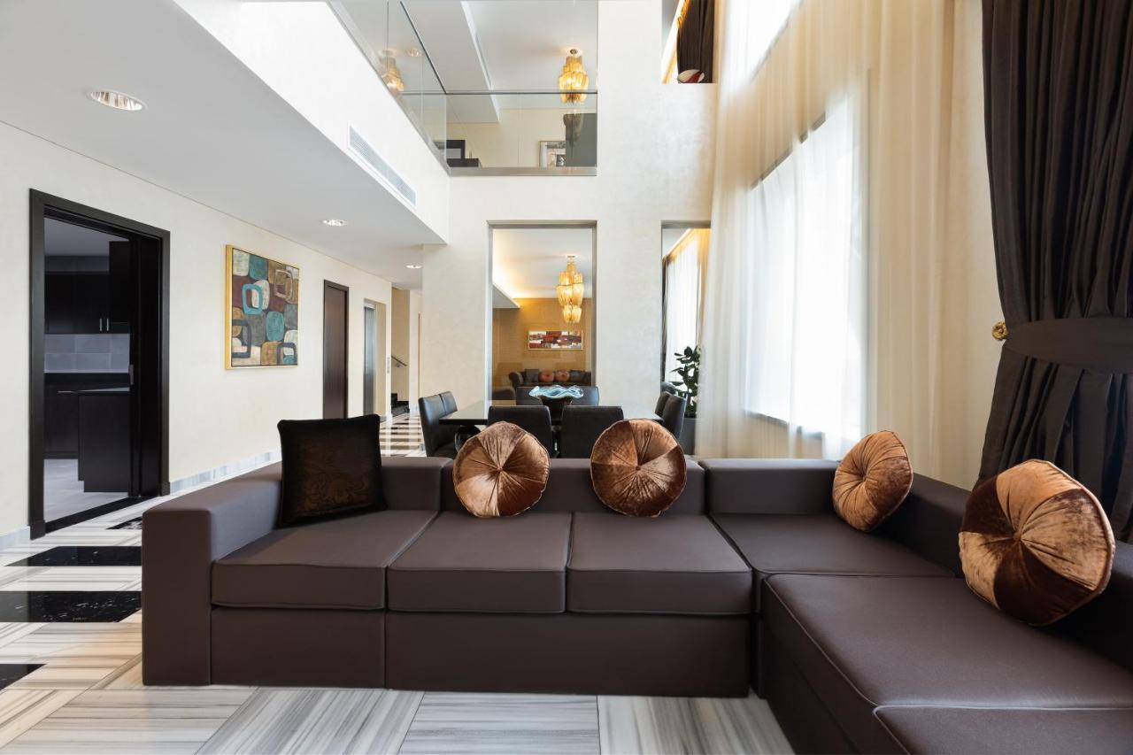 Crowne Plaza Riyadh - Rdc Hotel & Convention By Ihg Ngoại thất bức ảnh A living room in a modern house